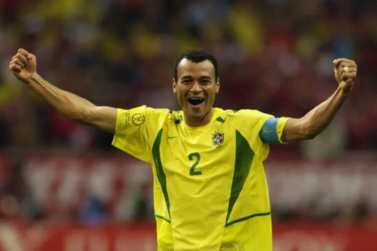 Legenda Bek Terbaik Sepanjang Sejarah Piala Dunia