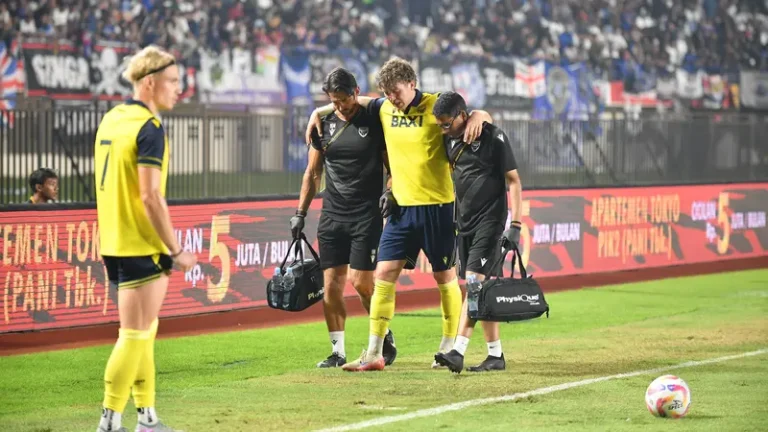 Cedera Ole Romeny Jejalkan Peluang Timnas ke Piala Dunia
