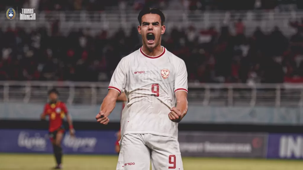 Jens Raven Striker Belanda
