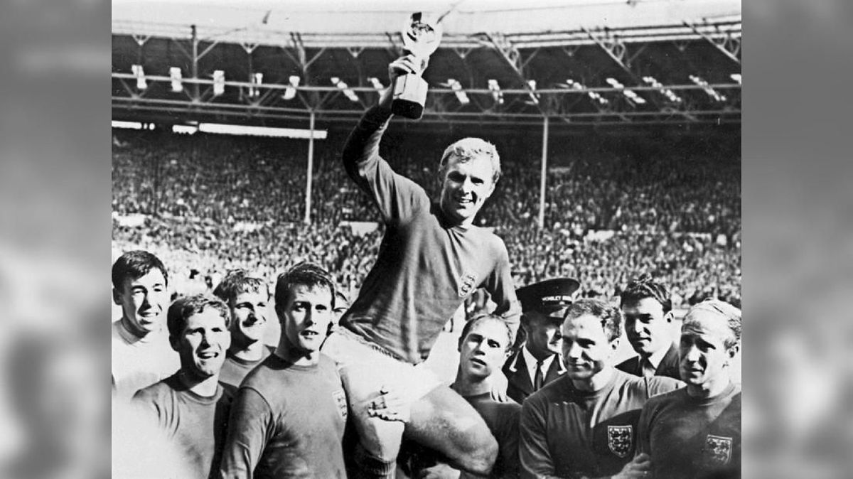 Sir Geoff Hurst, Pahlawan Kemenangan Inggris di Final 1966