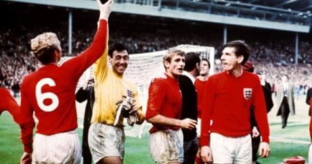 Gordon Banks: Kiper Legendaris Inggris, The Save of the Century