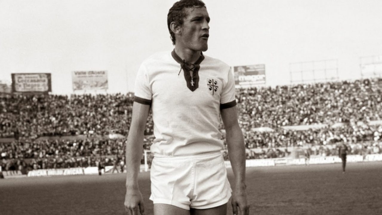 Luigi Riva Sang Legenda Raungan Guntur Italia