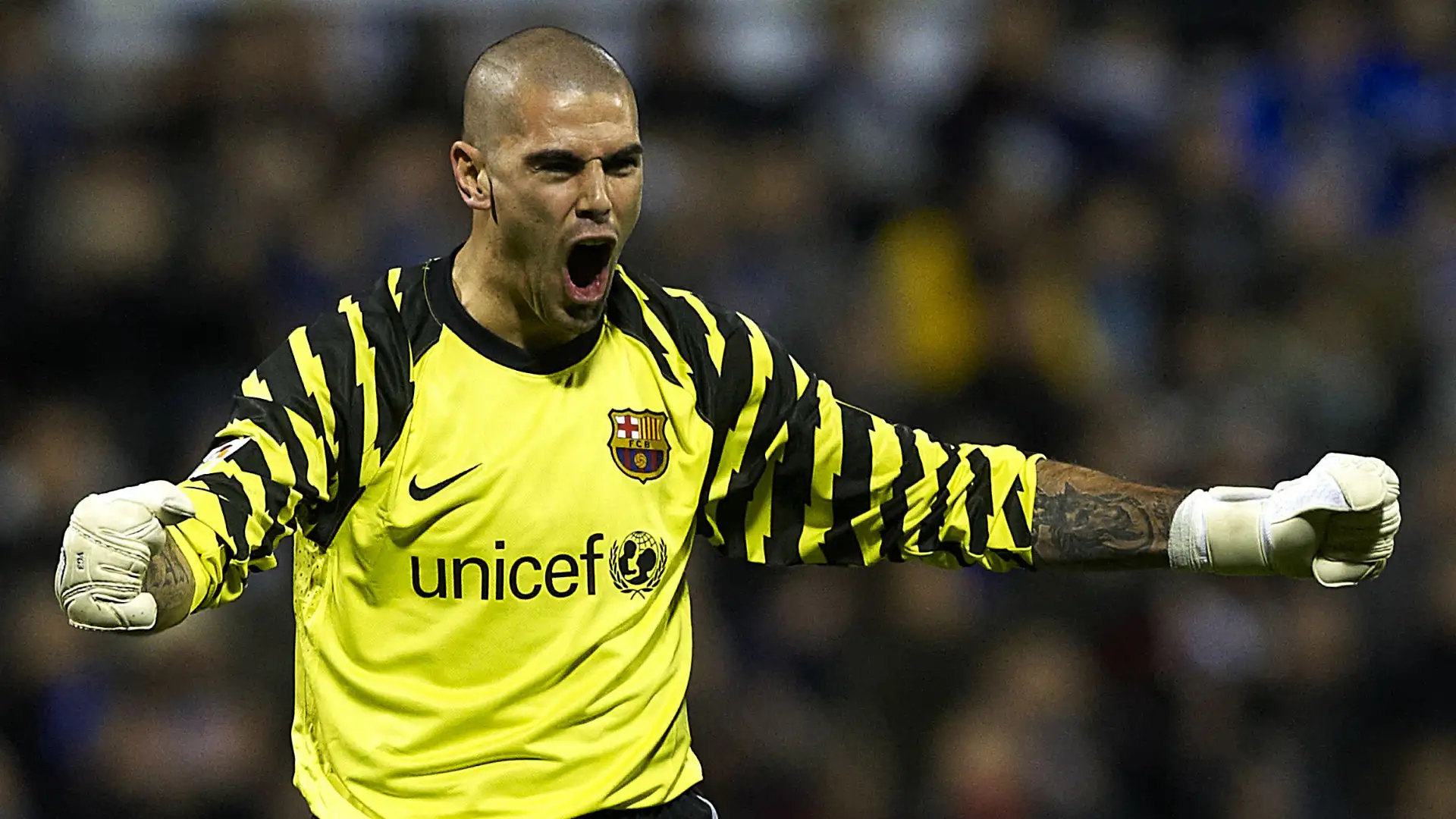Víctor Valdés, Legenda Kiper Barcelona dan Pelatih Spanyol