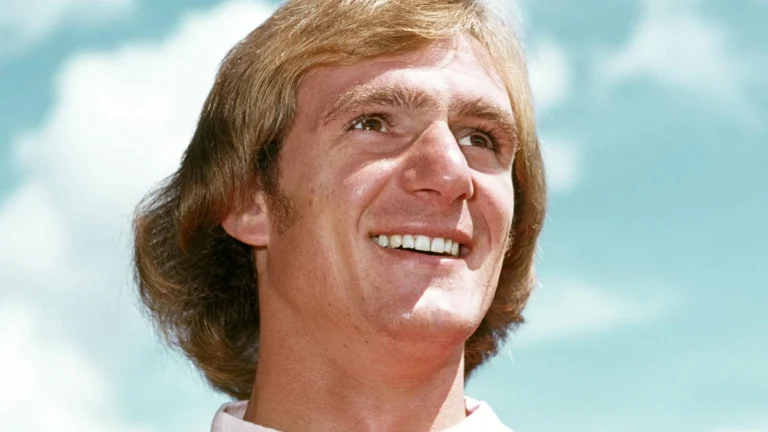 Phil Thompson, Legenda Liverpool dan Ikon Sepak Bola Inggris