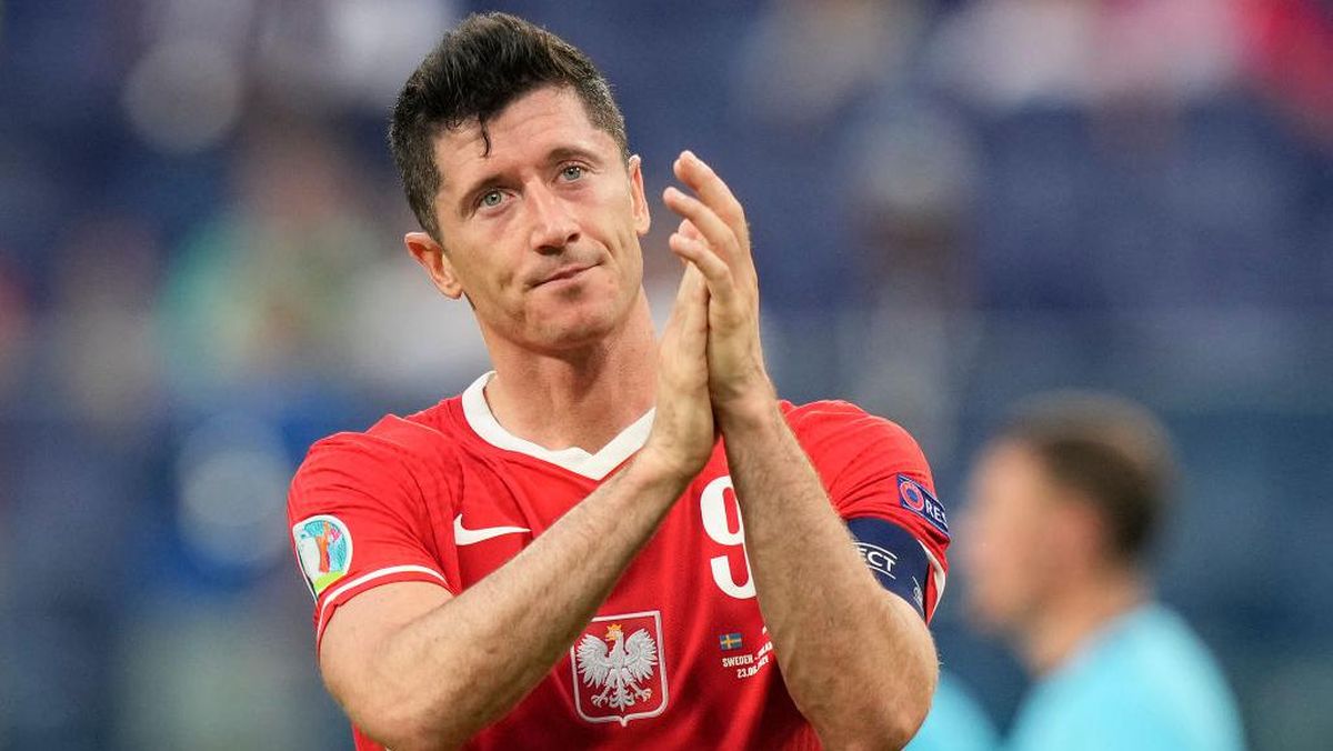Robert Lewandowski: Evolusi Striker Modern Barcelona